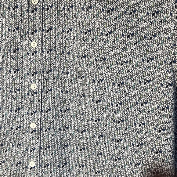 Apt 9 Men's XXL‎ Multicolor Chevron Pattern Button Up Short Sleeve Shirt - Picture 4 of 5